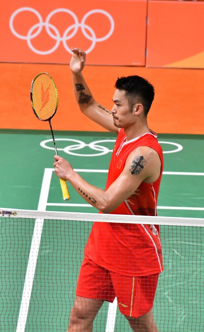 通过出色的 通过出色的