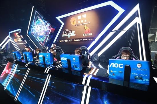 两位耀眼的 两位耀眼的