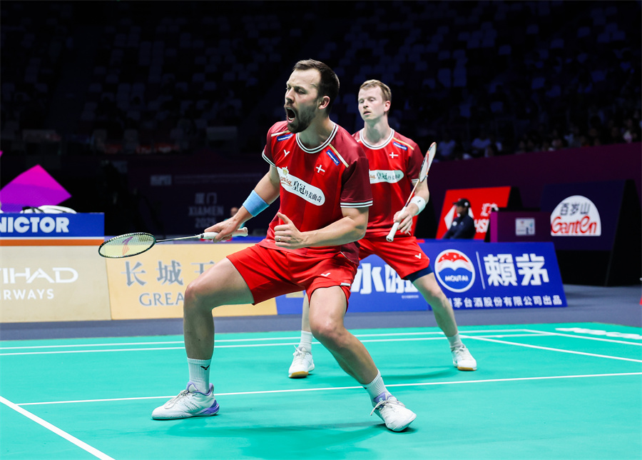 边路传中 边路传中